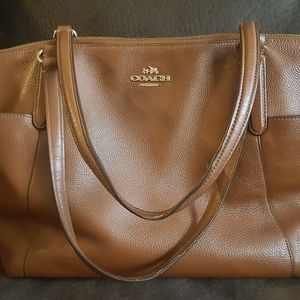 Ladies Coach Handbag used